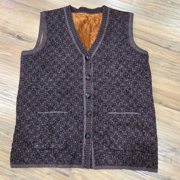 Vintage Jackets & Blazers - Vintage Dark Purple And Mauve Knit Vest With Reversible Gold Velour Lining - EUC